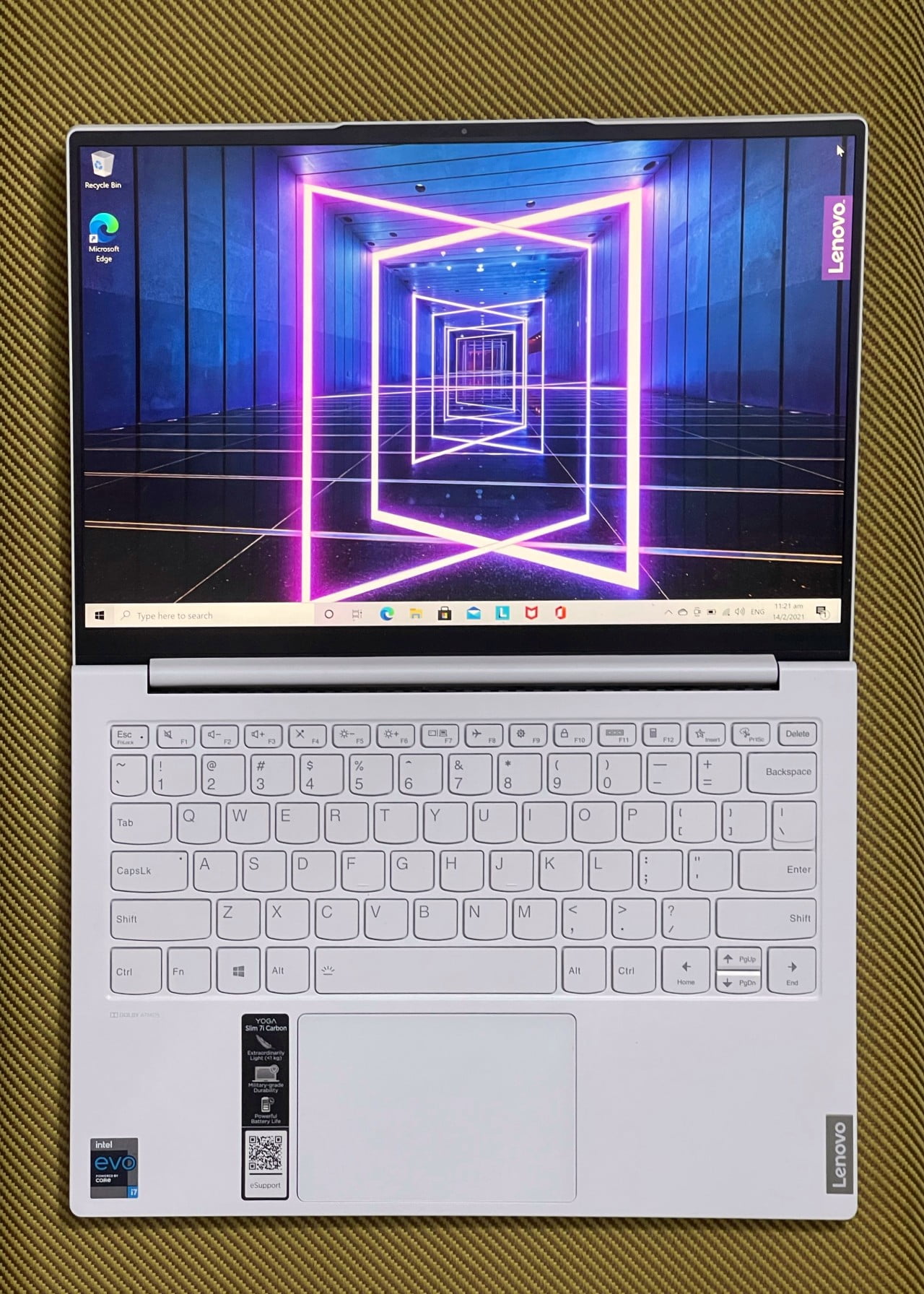 A comfortable size and a flexible hinge makes it easy to use the Lenovo Yoga Slim 7i Carbon on the move.