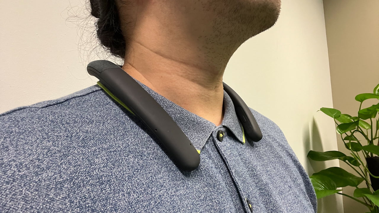 Ed: wearing the SRS-NB10 on behalf of uncle